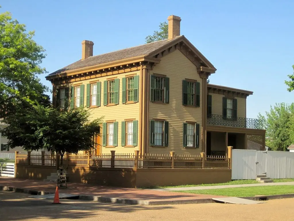 Lincoln's Home